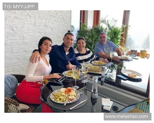 足球明星与怀孕女友的甜蜜生活揭秘幸福背后的故事与挑战 足球明星与怀孕女友的甜蜜生活揭秘幸福背后的故事与挑战