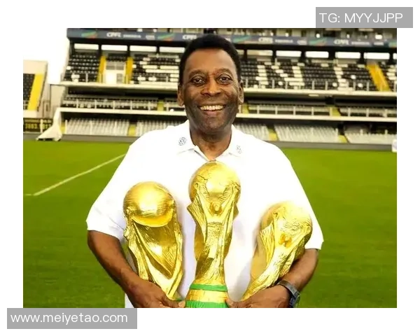 最瘦弱的足球明星如何在绿茵场上逆袭成传奇的故事